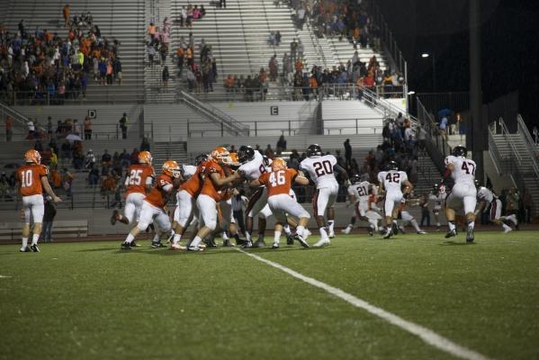 Coppell stings Yellow Jackets, 40-3