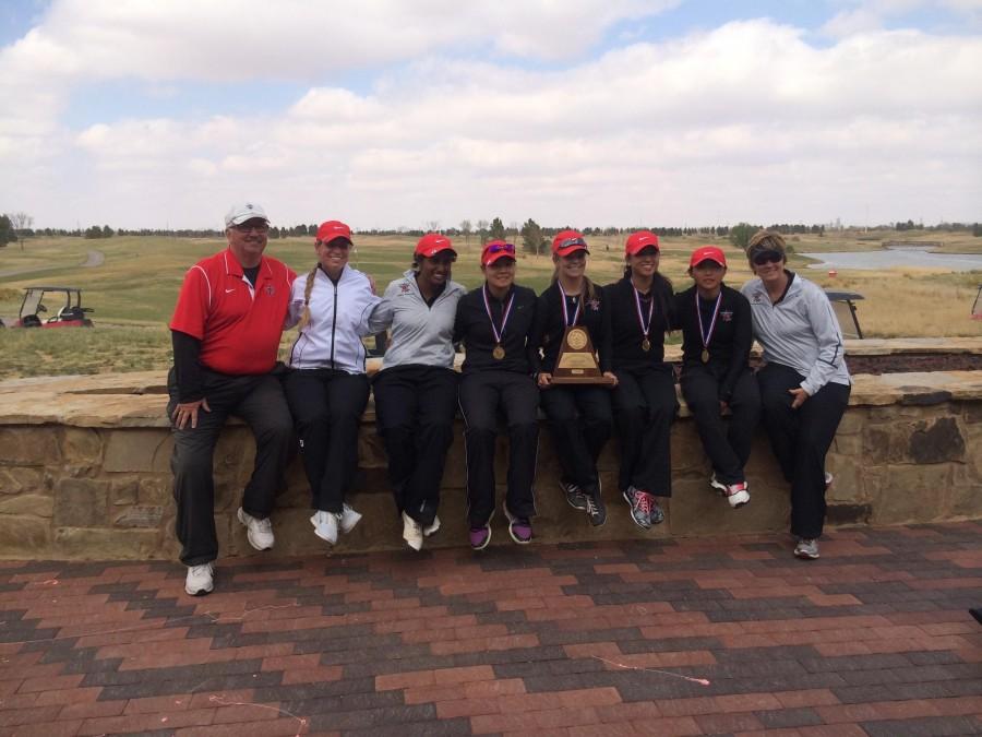 Coppell+girls+golf+team+took+first+place+at+the+Region+I+tournament+in+Lubbock+on+Thursday%2C+Apr.+20