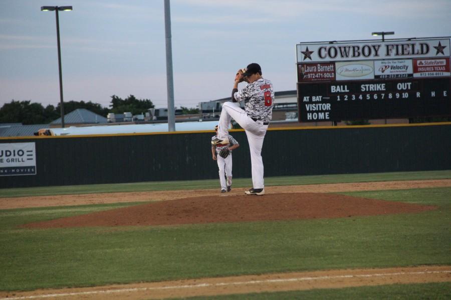 Coppell+pitcher+Drew+Hanson+threw+six+innings+with+four+strikeouts+in+the+first+game+against+Irving+Nimitz+to+win+5-4+on+Thursday%2C+May+1