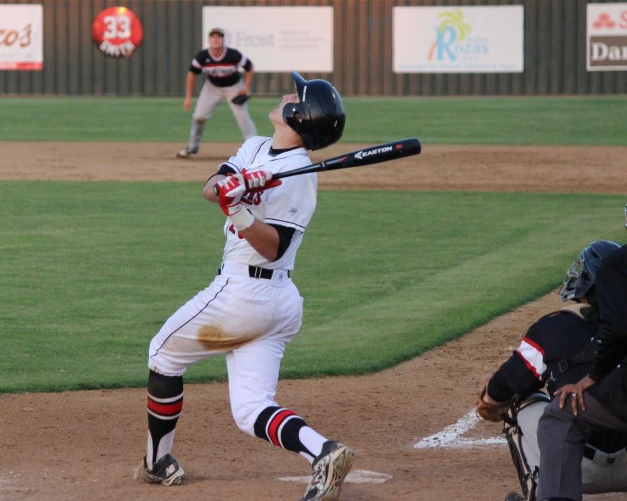 Cowboys tighten race atop district standings, shutout Heritage 3-0