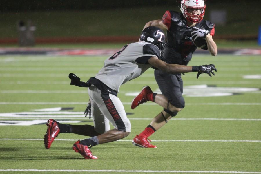 Offense struggles to find rhythm against Euless Trinity Trojans in tough loss