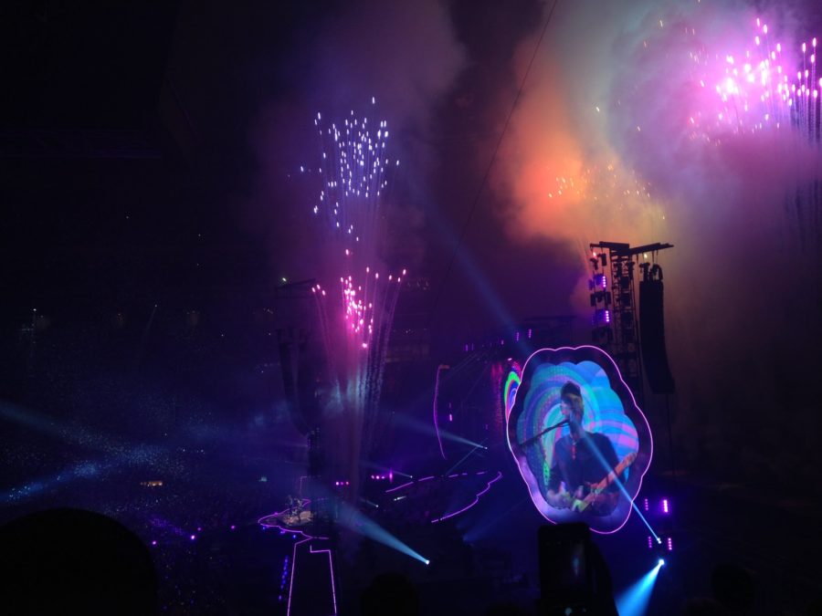 Coldplay lights up stadium on its A Head Full of Dreams tour