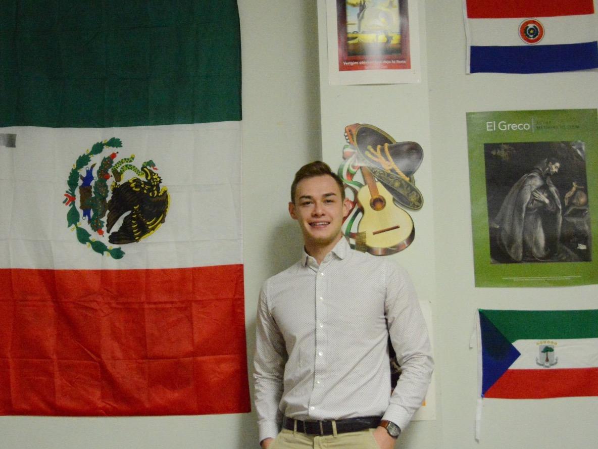 Coppell+High+School+Spanish+and+French+teacher+Michael+Egan+has+a+passion+for+learning+and+teaching+languages.+Egan+currently+speaks+six+languages+which+include+English%2C+Spanish%2C+French%2C+German%2C+Russian+and+American+Sign+Language+but+is+continuing++to+learn+more+languages+including+Mandarin%2C+Korean+and+Arabic.+Photo+by+Karis+Thomas.%0A%0A