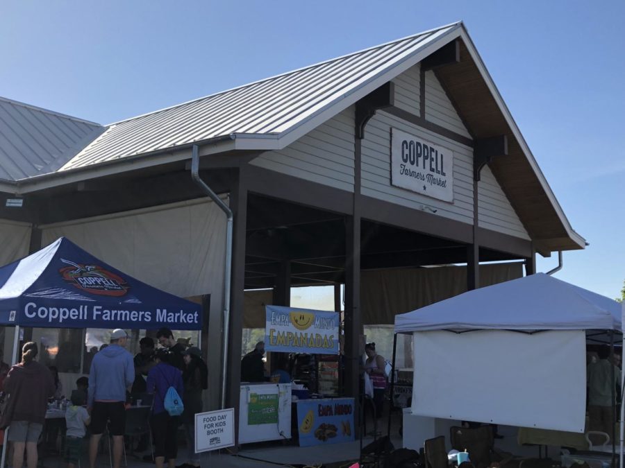 The Coppell Farmers market is a weekly outdoor market located in Old Town Coppell that sells fresh local foods. This Saturday the Coppell Farmers market in Old Town Coppell planned a day for the kids in order to teach them the importance of healthy living.