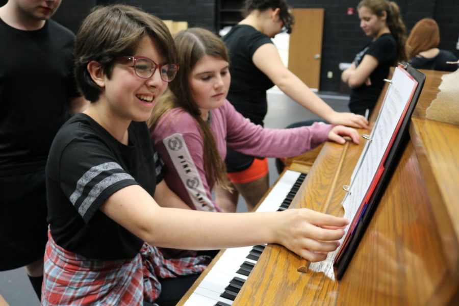 Coppell High School sophomore Sydney de León goes through her music sheets in Karen Ruth’s eighth period Musical Theatre class. Students go through a crash course through theatre history where they learn about “The Golden Age” of musical theater, which includes the show they are currently practicing “Oklahoma!”.