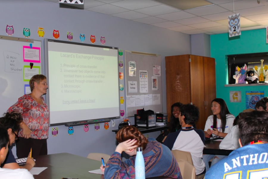 Coppell High School forensics teacher Rebecca Wheatley teaches safety procedures in her seventh period class. Wheatley is also teaching IB Biology I and II and AP Environmental Science.