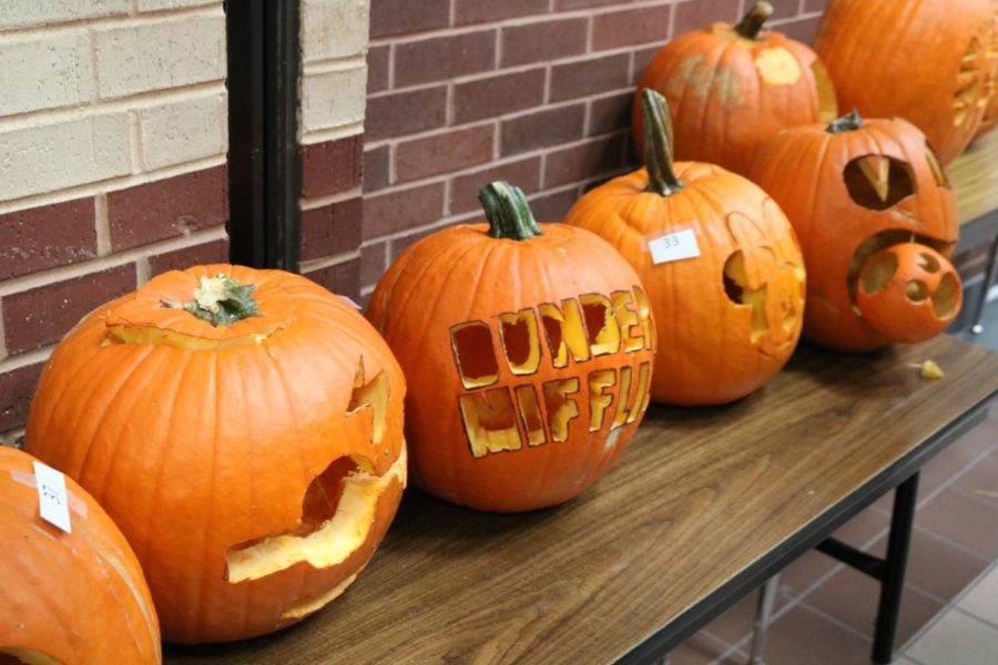 Coppell+High+School%E2%80%99s+Student+Council+hosts+a+pumpkin+carving+contest+on+Wednesday%2C+October+24.+These+pumpkins+were+in+the+main+hall+by+the+horseshoe+on+tables+during+all+lunches%2C+and+the+top+three+winners%2C+senior+Rachael+Kang+%28senior%29%2C+Disha+Chanana+%28senior%29%2C+and+Palak+Bhargava+%28junior%29%2C+won+a+cash+prize.