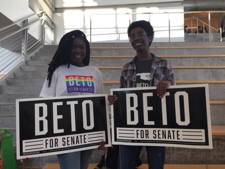 Ola+Olaleye+and+Awab+Ahmed+show+their+support+for+Beto+O%E2%80%99Rourke+at+his+UTD+rally+on+Oct.+6.+UTD+students+and+other+members+of+the+public+attending+to+hear+O%E2%80%99Rourke+speak+about+his+platform+and+the+upcoming+election.+%0A
