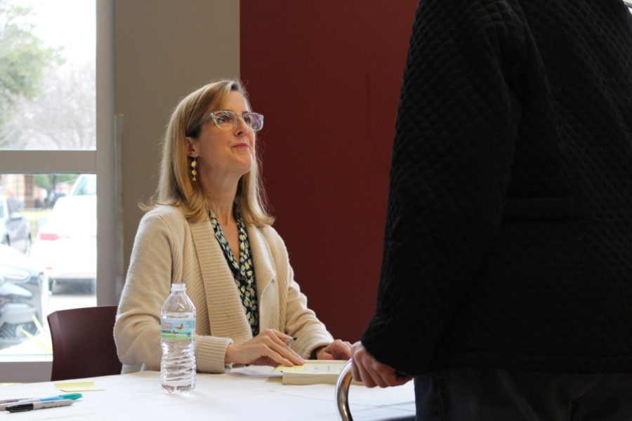 On Sunday, the Cozby Library and Community Commons hosted an author visit with Amanda Eyre Ward to discuss her 2015 novel, The Same Sky. Eyre lives in Austin and is the author of  seven different novels. 