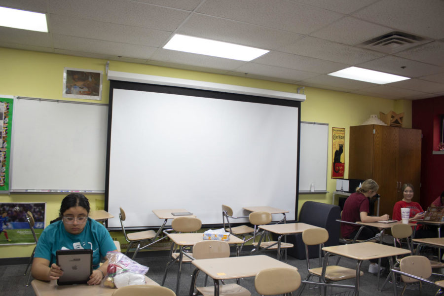 Coppell High School Spanish I teacher Michael Egan is one of many to receive a brand new school funded projector. Coppell High School incorporated new apple TVs, Macbooks and projector screens to bring learning to a whole new educational level.