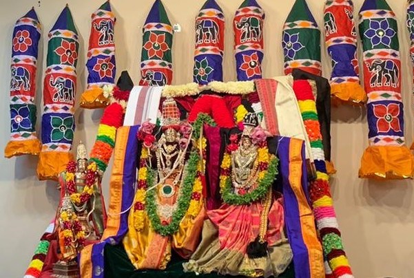 Rama+Navami+commemorates+the+birth+of+the+Hindu+god+Rama.+Sri+Hari+Hara+Peetham+celebrated+Rama+Navami+virtually+through+a+Facebook+live+stream+this+year%2C+with+preparation+for+the+live+stream+beginning+three+days+before+the+actual+festival.+Photo+courtesy+Sri+Hari+Hara+Peetham+