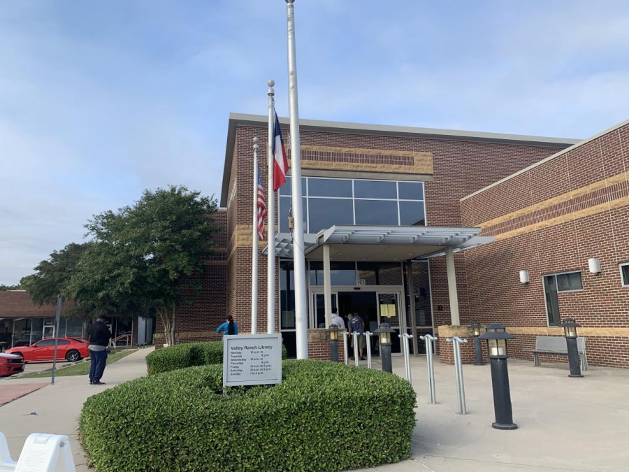Valley Ranch Public Library holds early voting for residents on Oct 19. Valley Ranch Public Library is one of the six locations in Irving that holds early voting during COVID-19.