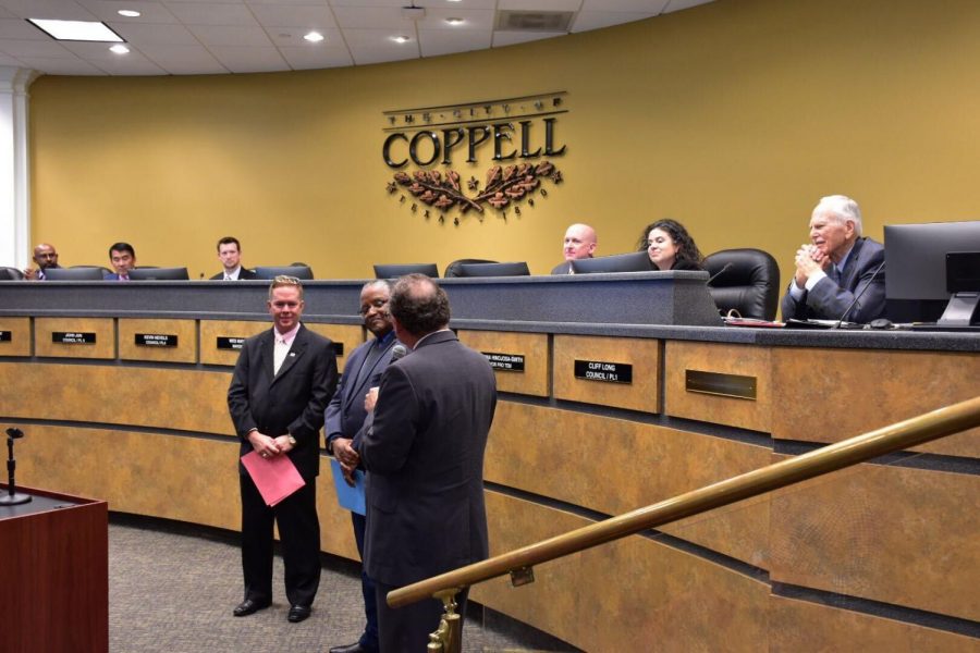 Coppell+Mayor+Wes+Mays+proclaims+Oct.+12%2C+2021%2C+as+%E2%80%9CVivyon+Bowman+Day%E2%80%9D+at+the+Coppell+City+Council+meeting+on+Tuesday.+Bowman%2C+who+is+now+retiring%2C+was+the+director+of+human+resources+and+administration+for+the+City+of+Coppell+and+has+worked+within+Coppell+and+Coppell+ISD+for+38+years.