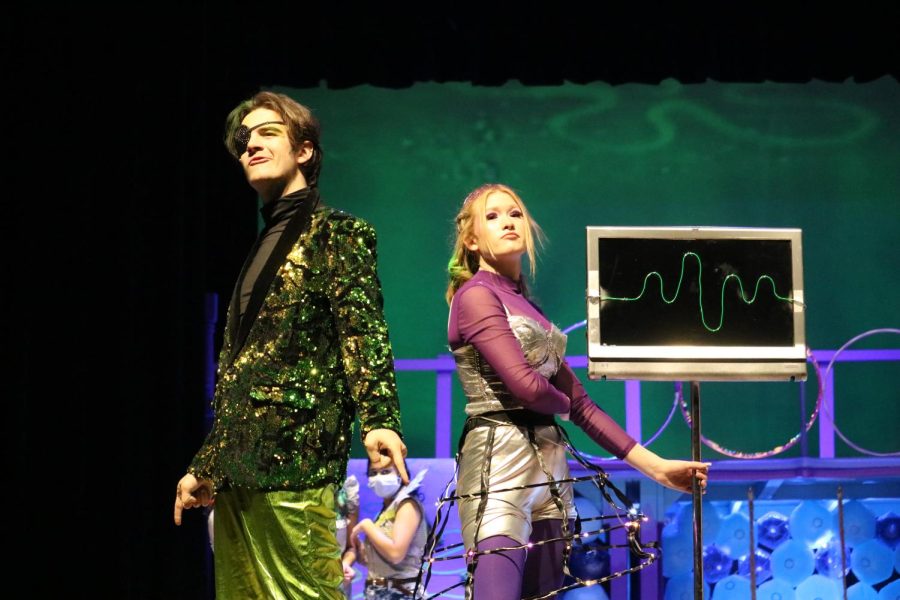 Coppell High School juniors Graham Gorman and Lauren Beach portray the villainous couple, Plankton and Karen the Computer, in the Cowboy Theatre Company’s production of “The SpongeBob Musical.” The show opens on Saturday night at 7 p.m. in the CHS Auditorium and runs until Feb. 6.