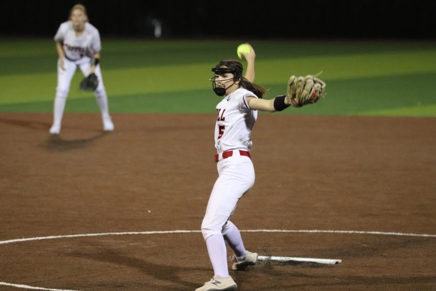 Coppell freshman pitcher Kayla Shannon pitches against Birdville at Coppell ISD Baseball/Softball Complex on Thursday. The Cowgirls defeated the Hawks, 7-6. Photo by Olivia Cooper 