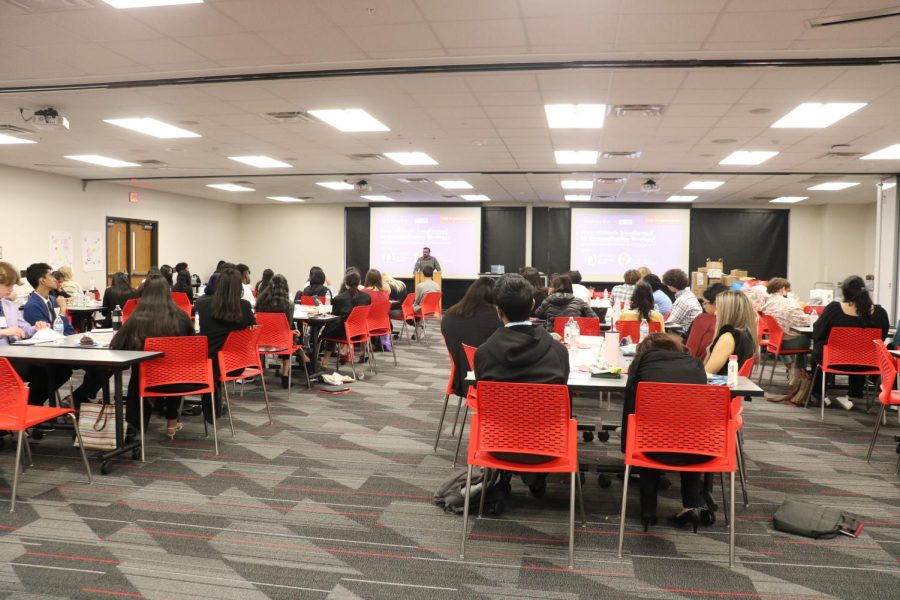 Michaels customer marketing tech Sachin Shrey discusses loyalty and engagement with members of the iLead Student program on March 10 at Coppell Middle School West. iLead Student exposes selected Coppell juniors to leadership and volunteering services.