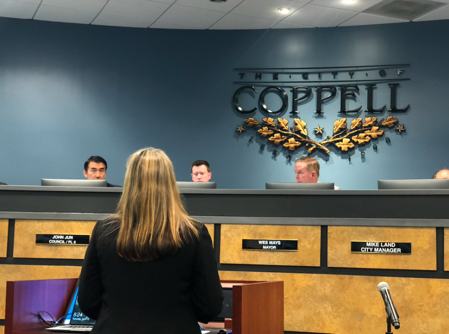 The+Coppell+City+Council+approves+the+amendment+of+the+current+Short-Term+Rental+Ordinance+with+a+citizen+during+the+open+forum.+The+Council+approved+the+creation+of+a+new+Ordinance+to+amend+the+existing+STR+Ordinance.+