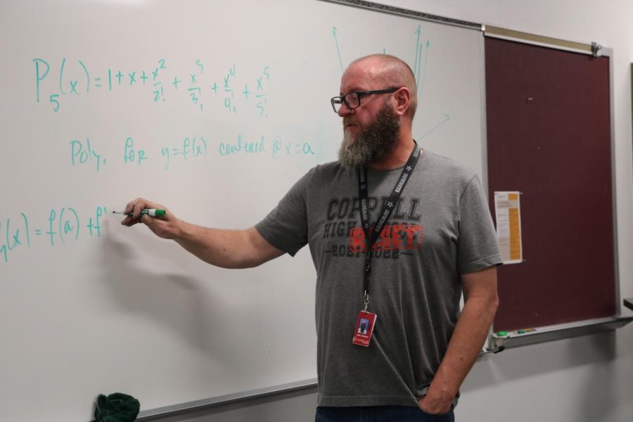 Coppell High School AP calculus BC teacher Terry Osborne teaches factorials during third period on Thursday. Osborne is a new teacher at Coppell, but is already known for his unique sayings and dedication. 