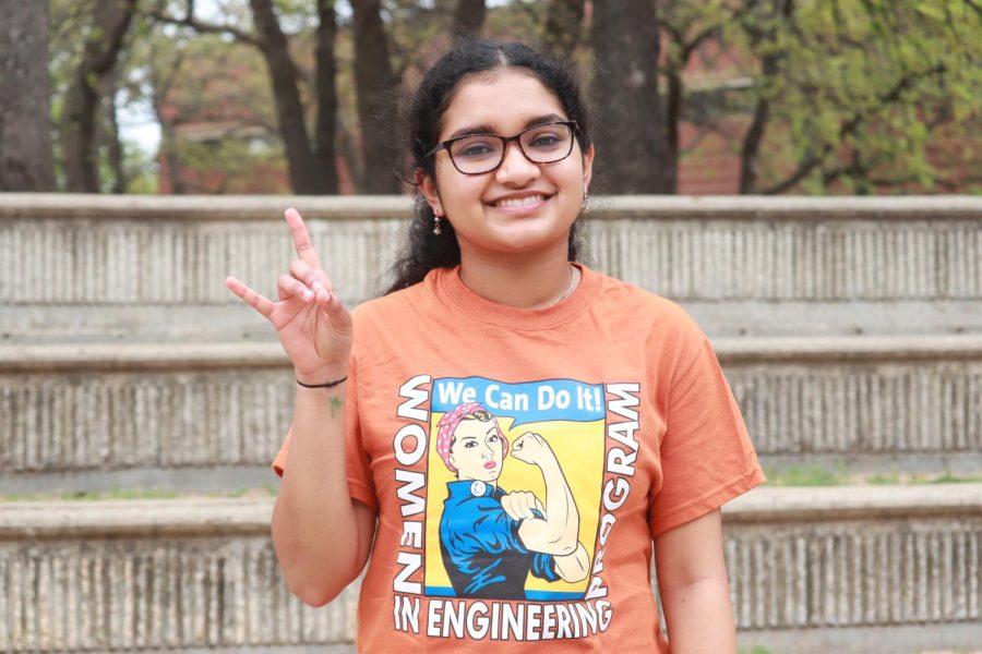 Coppell+High+School+senior+Manisha+Sakthivelnathan+is+ranked+No.+7+in+the+graduating+class+of+2022.+Sakthivelnathan+will+attend+the+University+of+Texas+at+Austin+in+the+fall+and+is+majoring+in+electrical+and+computer+engineering.