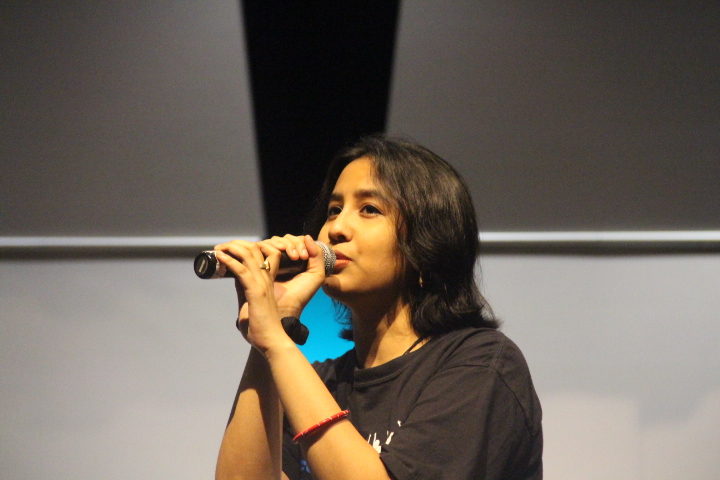 Coppell High School senior Pooja Venkateswaran performs a solo during “Come Sail Away” by Styx at the CHS Auditorium on Sunday. Vivacé! presented “Rewind” to showcase the songs it didn’t have the opportunity to perform because of COVID-19 and featured special guest VOX, the show choir from Coppell Middle School East.