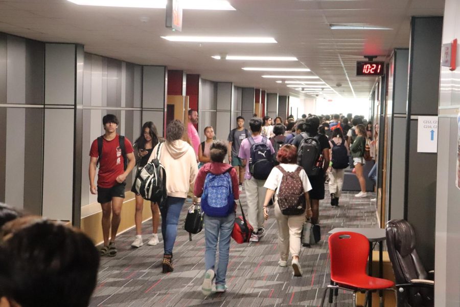 Coppell High School students walk through the upstairs C hall as they leave their first period classes on the first day of school on Wednesday.CHS and CHS9 both have reimplemented C days on most Fridays for the 2022-23 school year. 