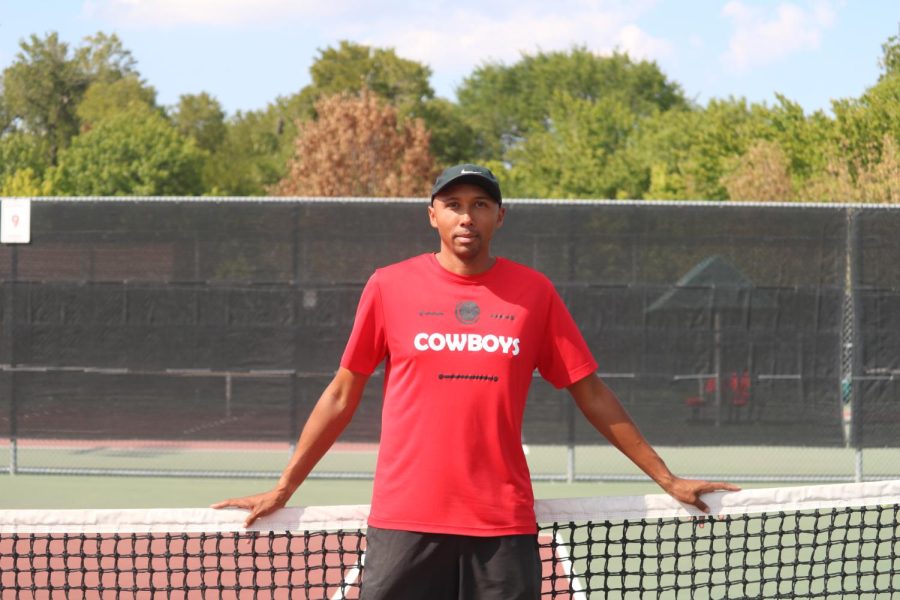 After+many+years+of+coaching+the+middle+school+tennis+team%2C+Coppell+tennis+coach+Anthony+Smith+is+the+new+head+coach+for+the+2022-23+school+year.+Smith+stepped+in+as+head+coach+after+former+tennis+coach+Richard+Foster+retired+in+May.