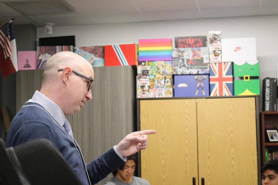 Coppell High School English teacher Richard Orlopp chats with students during his third period for his IB English IV class on Oct. 26. Orlopp was selected as The Sidekick’s Volume 34 Issue 2 Teacher of the Issue.
