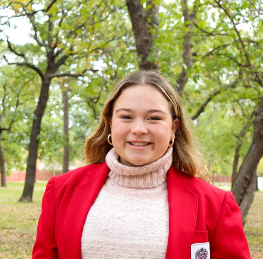 Coppell+High+School+senior+Elena+Ramey+applied+for+the+Red+Jackets+in+order+to+give+back+to+the+school.+Outside+of+Red+Jackets%2C+Ramey+is+involved+in+Lariettes%2C+Round-Up+yearbook+and+CHS+Student+Council.+