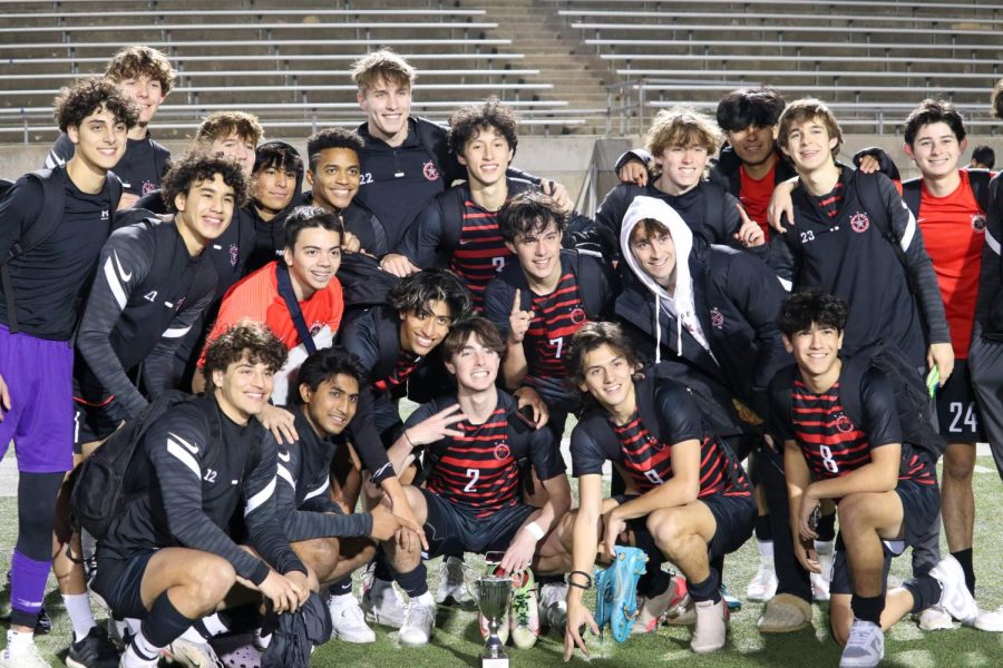 Coppell won the North Texas Elite Showcase championship against Irving, 1-0, on Saturday at Buddy Echols Field. On Thursday, the Cowboys defeated San Antonio Harlan, 3-1, in the penalty shootout. On Friday, it won over Southlake Carroll 4-0.