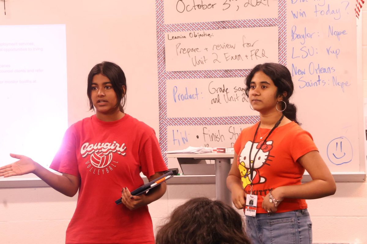 CHS9 Hopes for Homeless CEO Gargi Thakur and chief operating officer Saadhvi Thatipally explain a volunteering opportunity to members during a club meeting on Oct. 3. Hopes for Homeless, a new club at CHS9, seeks to make an impact on the community.