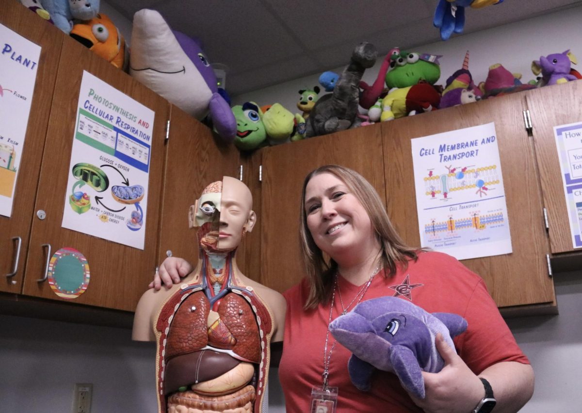 CHS9 biology teacher Laronna Doggett showcases her science-themed room decorations on Jan. 24. With a background in marine biology, Doggett immerses her classes in biology with marine memorabilia and various hands-on experiences.