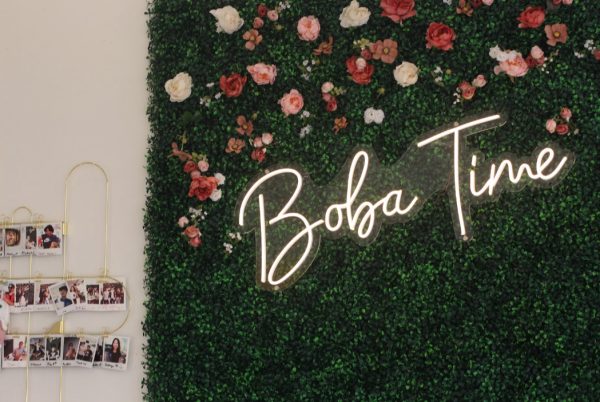 Boba tea shop Feng Cha appeals to customers through its aesthetic decorations. Feng Cha has been popular amongst students after its opening in Coppell in September 2021. 